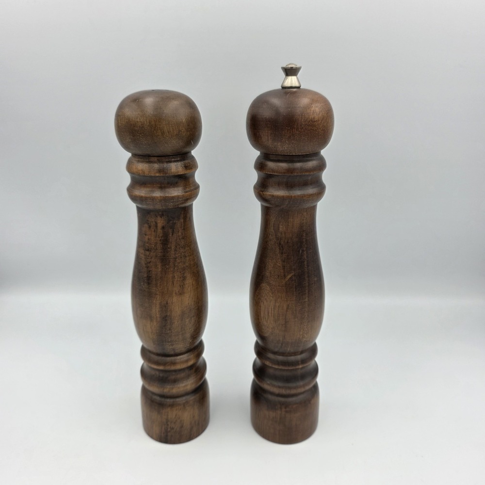 Vintage Mid Century Goodwood Deluxe Salt and Pepper Mill Set Grinder